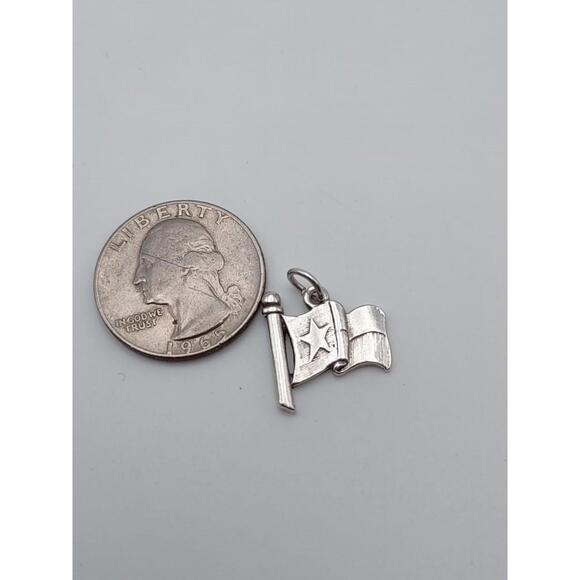 James Avery Retired Texas State Flag Charm 925 Silver 2.22g - Picture 4 of 4